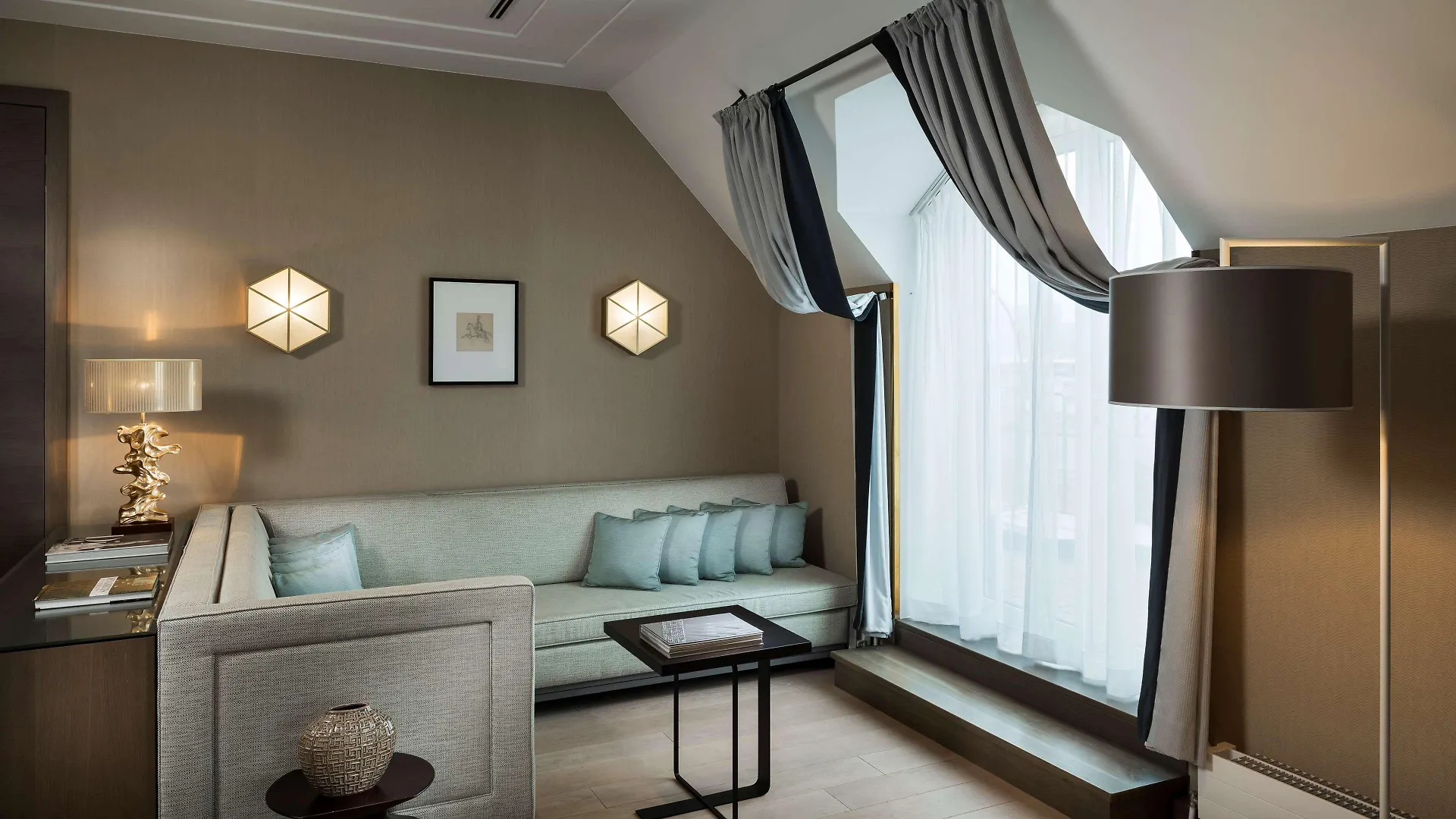 Hilton Vienna Plaza Hotel
