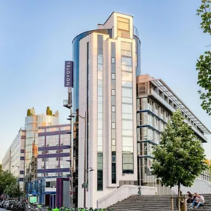 https://novotel-centre-bercy.fr-paris.fr