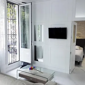 Adriano Apartamento Sevilha