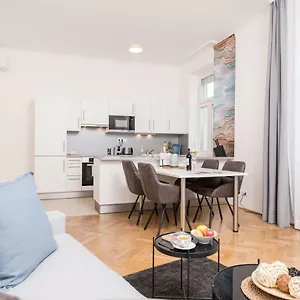 Apartment Stadlau Live By Ichbucheat, Wien