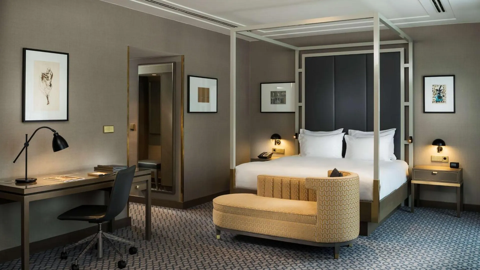 Hotel Hilton Vienna Plaza